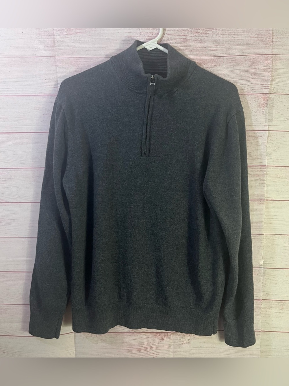 Untuckit Belguardo Color: DGY Quarter Zip 100% Merino Wool Sweater Size Large
